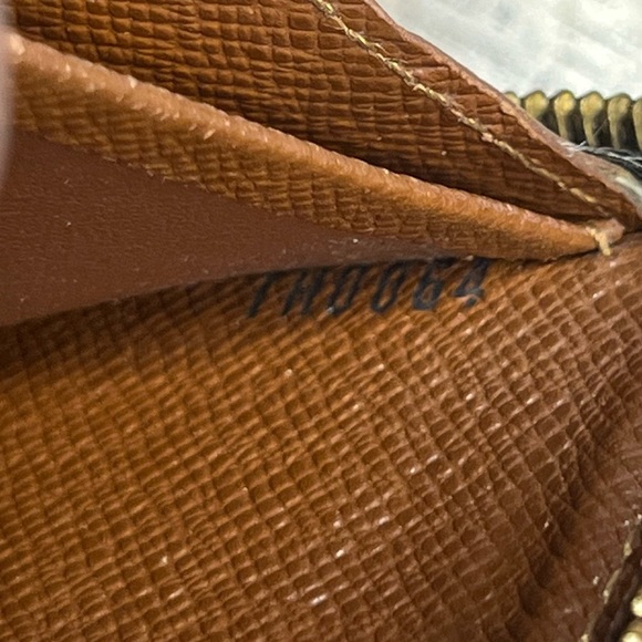 Authentic Louis Vuitton Monogram Zippy Long Wallet - EUC - Picture 7 of 8
